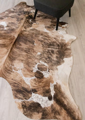 (Rare) Exotic Tricolor Cowhide Rug (Size: 220 X 210 CM) CHR2069