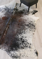 Salt Pepper Tri-Color Cowhide Rug (Size: 260 X 190 CM) CHR2125