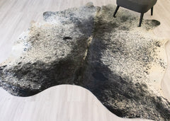 Salt Pepper Black & White Cowhide Rug (Size: 240 X 210 CM) CHR2135