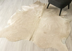 (Rare) Off White Cowhide Rug (Size: 200 X 170 CM) CHR2521