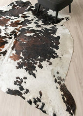 Exotic Tricolor Cowhide Rug (Size: 250 X 220 CM) CHR2605