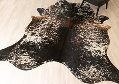 Salt Pepper Tri-Color Cowhide Rug (Size: 250 X 200 CM) CHR2239