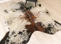 Salt Pepper Tri-Color Cowhide Rug (Size: 250 X 200 CM) CHR2248