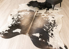 (Rare) Metallic/Rustic Cowhide Rug (Size: 270 X 210 CM) CHR2250