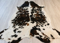 Exotic Tricolor Cowhide Rug (Size: 220 X 190 CM)