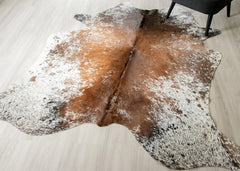 (Rare) Salt Pepper Tri-Color Cowhide Rug (Size: 210 X 210 CM) CHR2616
