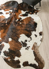 Exotic Tricolor Cowhide Rug (Size: 250 X 210 CM) CHR2626