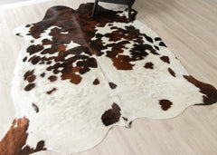 Exotic Tricolor Cowhide Rug (Size: 230 X 200 CM) CHR2631