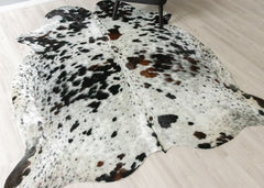 Exotic Tricolor Cowhide Rug (Size: 220 X 190 CM) CHR2632
