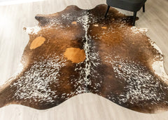 Salt Pepper Tri-Color Cowhide Rug (Size: 220 X 210 CM) CHR1852
