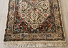 Oriental Agra Hand-Knotted Wool Mahi Hallway Runner Rug – 80 x 210 cm