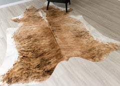Light White Spine Belly Brindle Cowhide Rug (Size: 230 X 210 CM) CHR2325