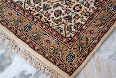 Oriental Agra Hand-Knotted Wool Hallway Runner Rug